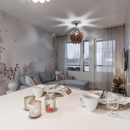 Scandi Forest Flat Across From The Train Station Appartement Rovaniemi