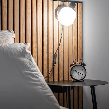 Appartement Scandi Forest Flat Across From The Train Station