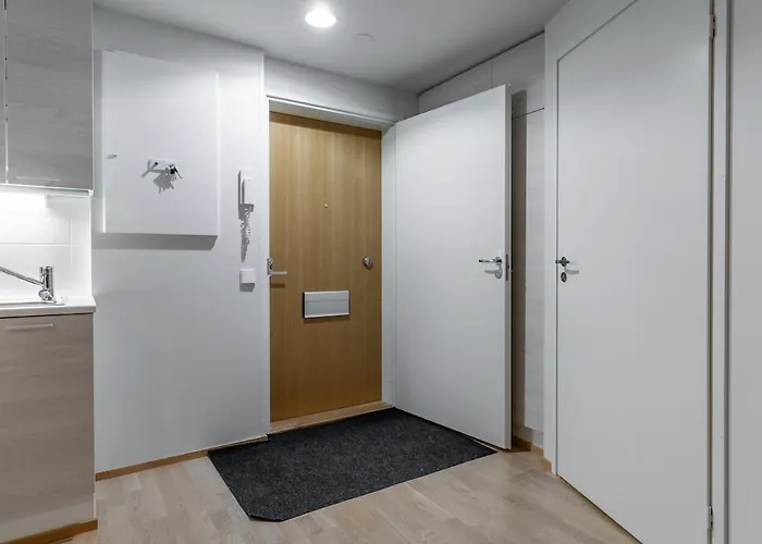 Scandi Forest Flat Across From The Train Station